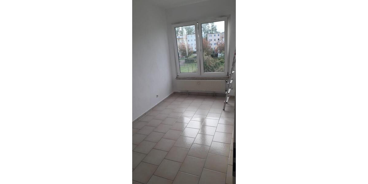 Etagenwohnung Grimmen - 3 Zimmer, 70 m&sup2;, 350&euro; | Angebot:24769425