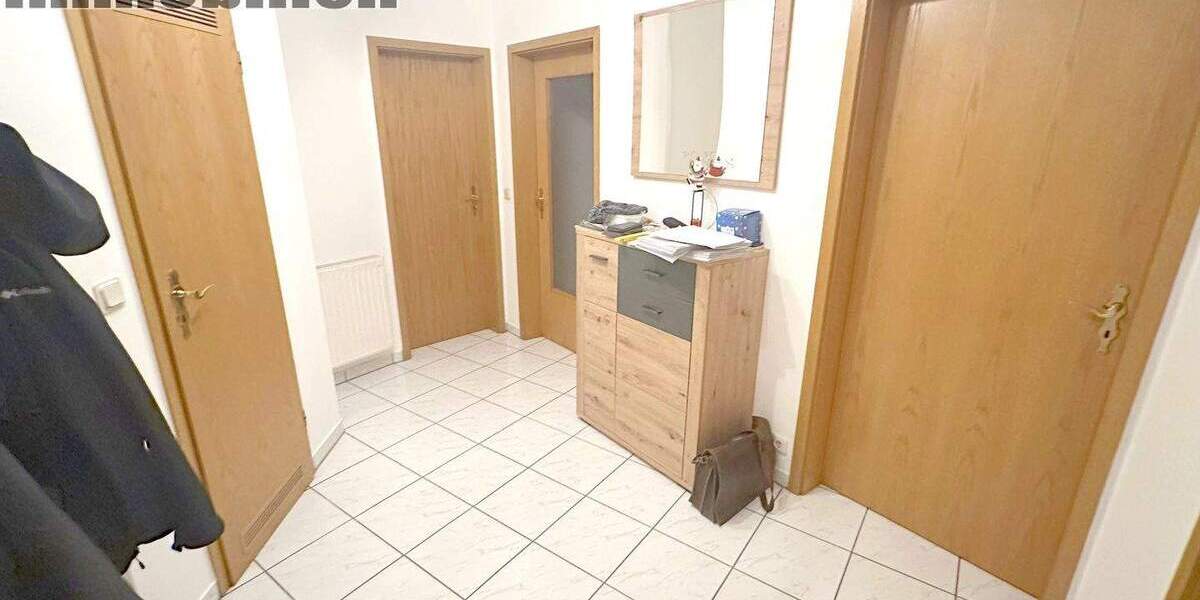 Etagenwohnung Holzwickede - 2 Zimmer, 80 m&sup2;, 189.000&euro; | Angebot:24725633