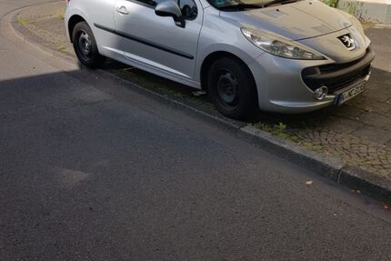 Peugeot 207 135.000 km 2.999 &euro; Engelskirchen 51766