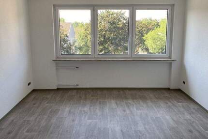 Wohnung Helmstedt - 3 Zimmer, 81 m&sup2;, 135.000&euro; | Angebot:25746941
