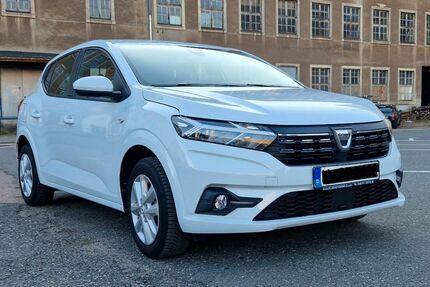 Dacia Sandero 61.900 km 9.990 &euro; Chemnitz 09116