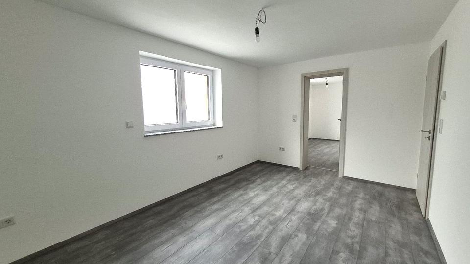 Etagenwohnung Bad Neustadt an der Saale - 2.5 Zimmer, 62 m&sup2;, 630&euro; | Angebot:26399547