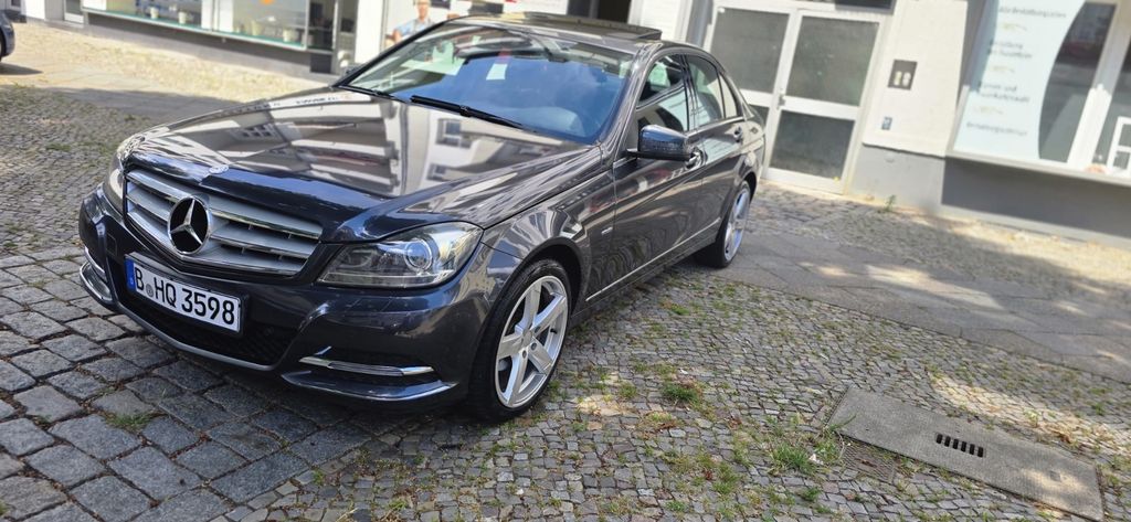 Mercedes-Benz C 250 179.000 km 10.900 &euro; berlin 13403