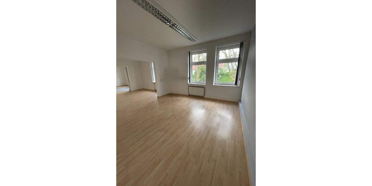 Etagenwohnung Oberhausen Altstadt-Mitte - 4 Zimmer, 113 m&sup2;, 960&euro; | Angebot:24875520