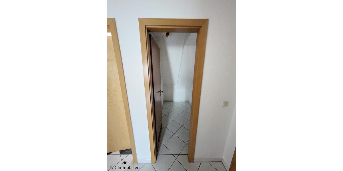 Dachgeschoßwohnung Zwickau - 4 Zimmer, 95 m&sup2;, 620&euro; | Angebot:26681040