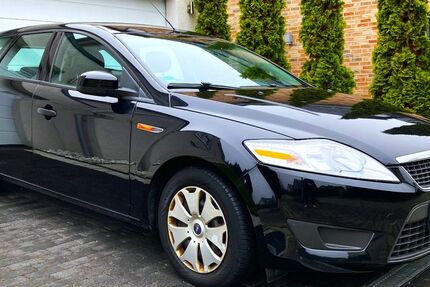 Ford Mondeo 272.500 km 1.590 &euro; Moers 47441