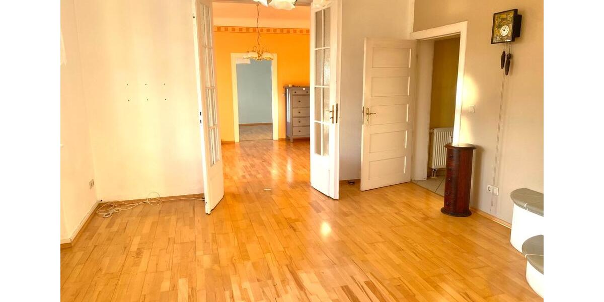 Hochparterre Frankfurt (Oder) - 4 Zimmer, 121 m&sup2;, 290.000&euro; | Angebot:25929448