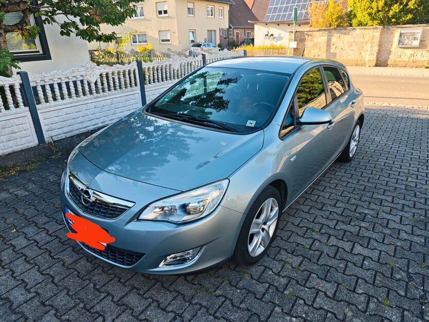 Opel Astra 112.230 km 5.300 € Heroldstatt 72535