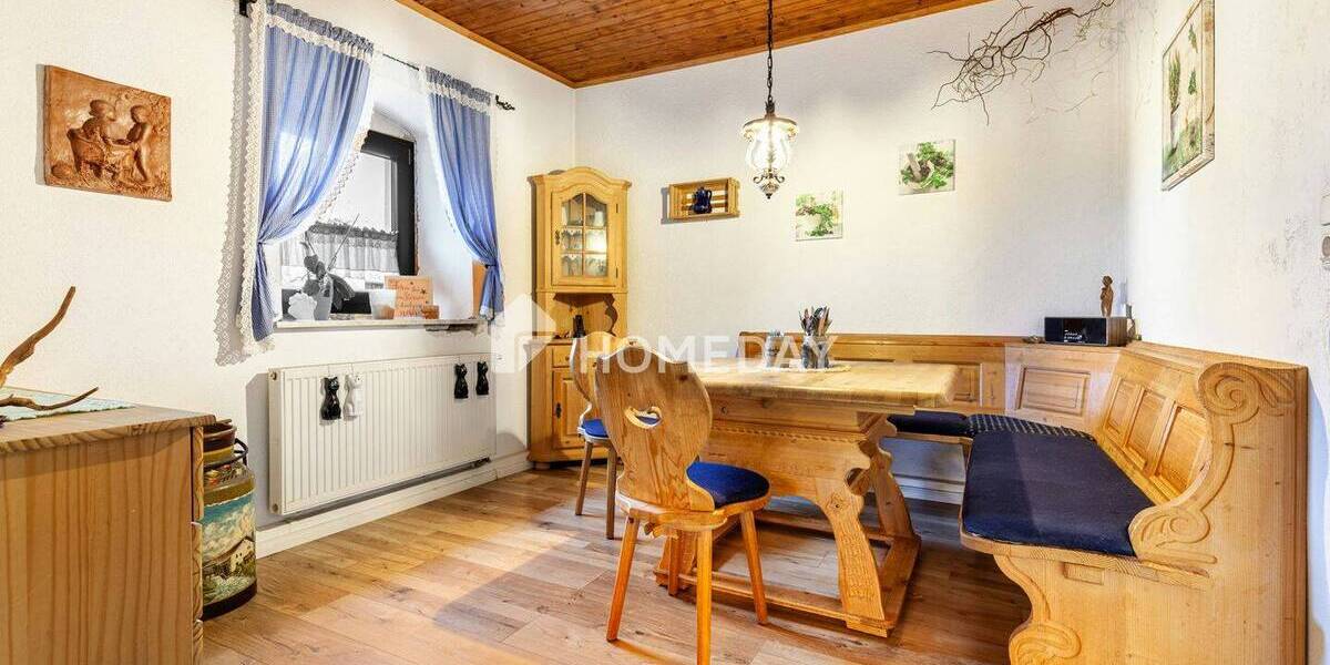 Einfamilienhaus Oberviechtach Schönthan - 6 Zimmer, 200 m&sup2;, 300.000&euro; | Angebot:25694084