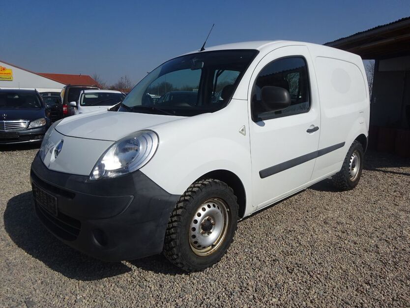 Renault Kangoo 266.610 km 2.450 € Dresden 01219