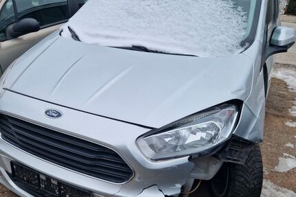 Ford Tourneo Courier 73.007 km 4.900 &euro; Neustadt in Holstein 23730