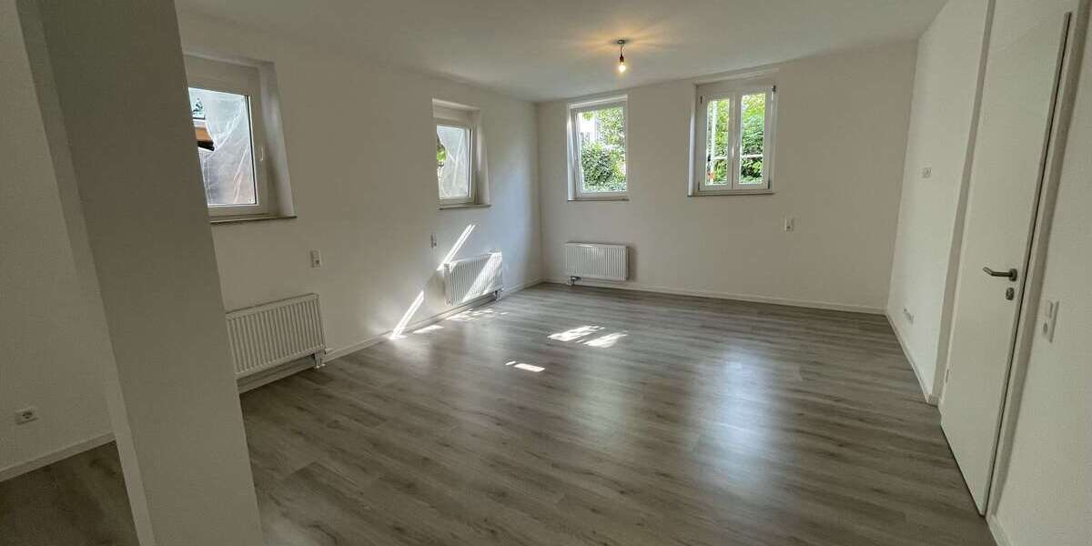 Etagenwohnung Esslingen - 3 Zimmer, 74 m&sup2;, 925&euro; | Angebot:27091784