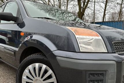 Ford Fusion 125.400 km 2.500 € Hamburg 21079