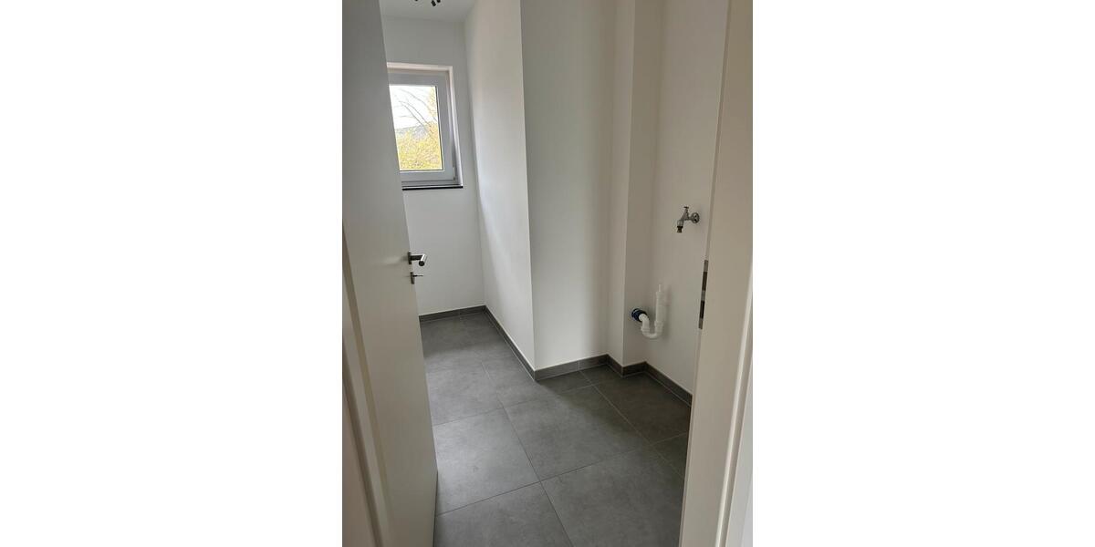 Etagenwohnung Geldern - 3 Zimmer, 88 m&sup2;, 1.140&euro; | Angebot:26374116