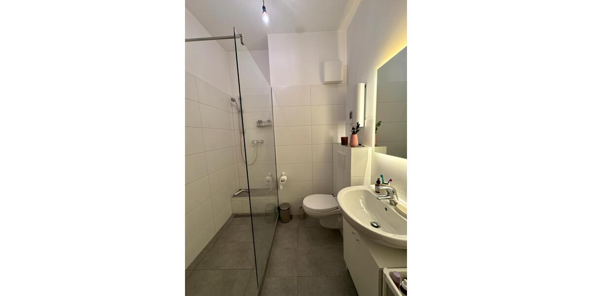 Etagenwohnung Bonn - 1 Zimmer, 57 m&sup2;, 1.380&euro; | Angebot:26660522