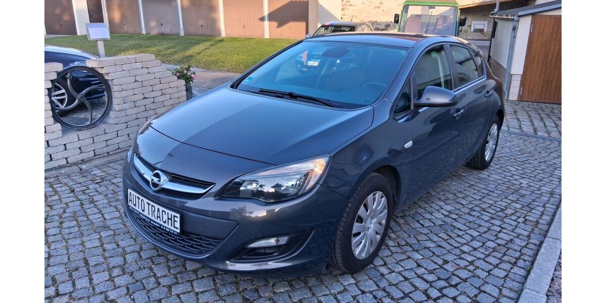 Opel Astra 100.159 km 5.900 &euro; Dresden 01237