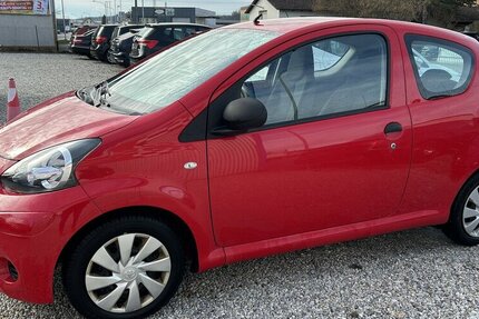 Toyota Aygo Basis 1.0i Euro5 1.Hand 182.600 km 2.500 € Altdorf 84032