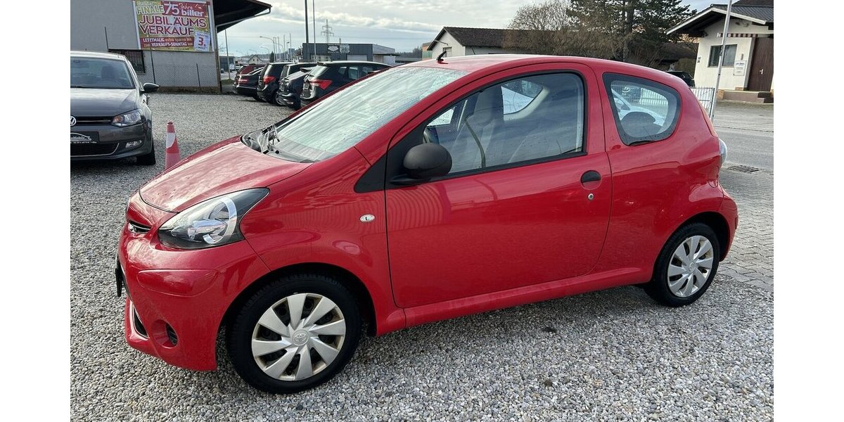 Toyota Aygo Basis 1.0i Euro5 1.Hand 182.600 km 2.500 € Altdorf 84032