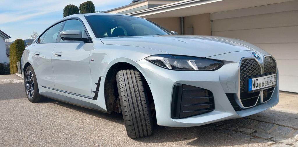 BMW i4 11.000 km 46.600 &euro; Amtzell 88279