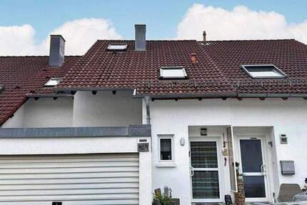 Familienfreundliches Reihenhaus mit Einliegerwohnung 4 zimmer