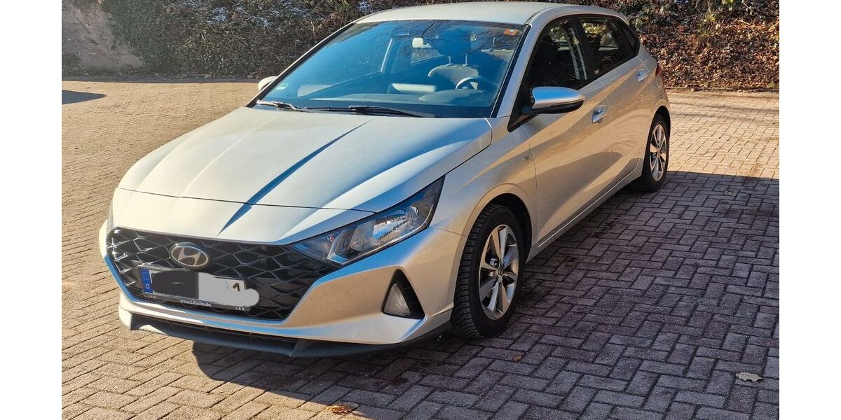 Hyundai i20 74.500 km 13.200 &euro; Höfen 75339