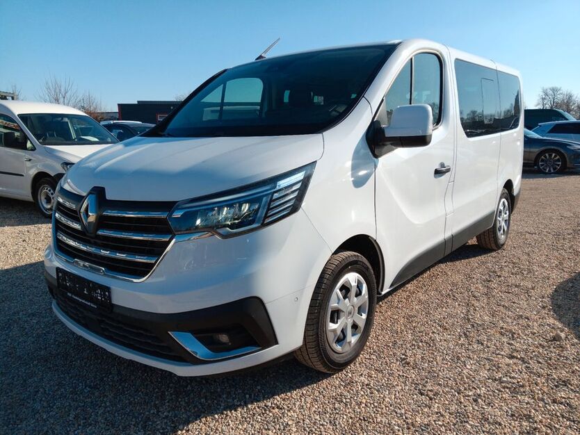 Renault Trafic 4.531 km 31.990 € Leipzig 04179