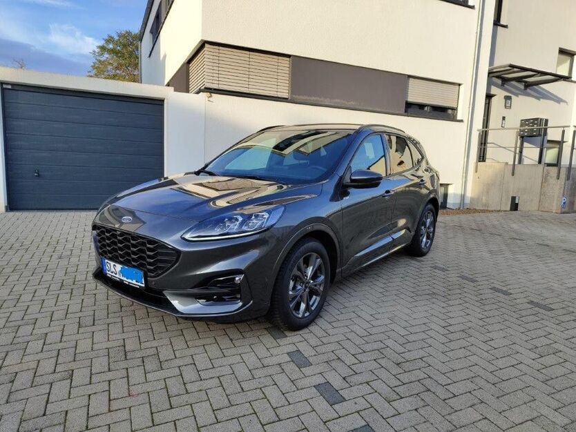 Ford Kuga 17.900 km 31.900 € Nalbach 66809