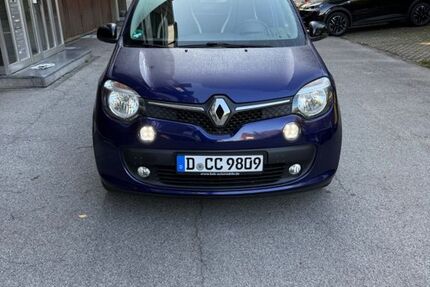 Renault Twingo 71.900 km 9.700 &euro; Düsseldorf 40231