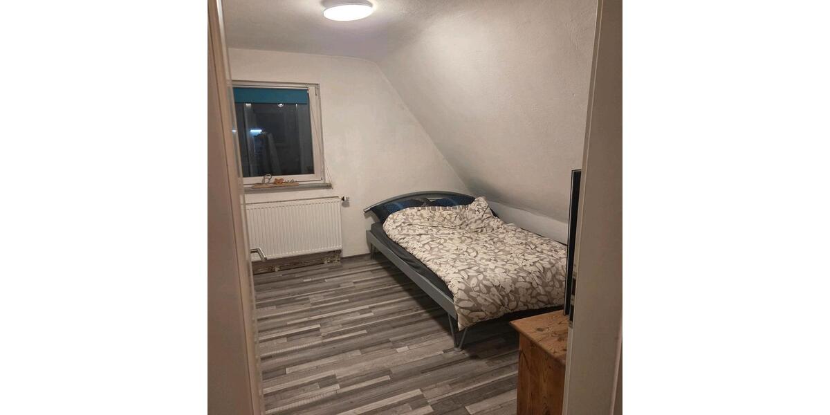 Einfamilienhaus mit Stellplatz und Garten 5 zimmer