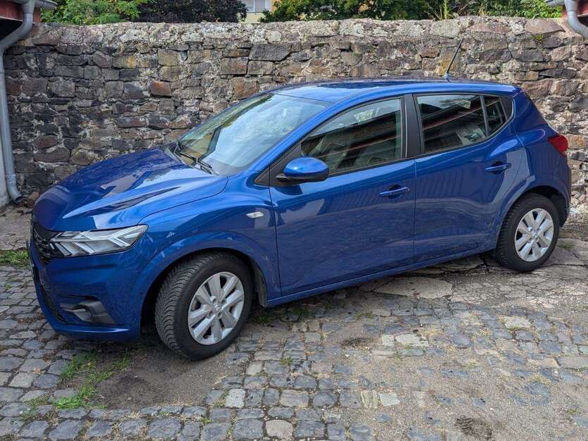 Dacia Sandero 11.000 km 13.900 € Bonn 53227