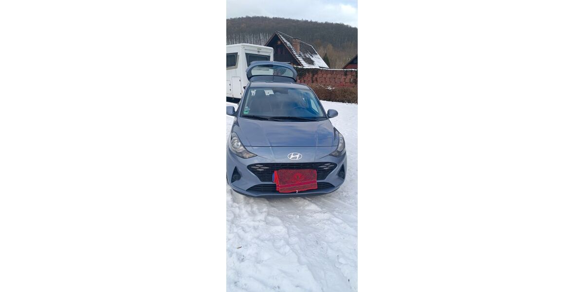 Hyundai i10 15.000 km 16.900 &euro; Beverungen 37688