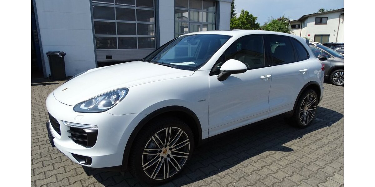 Porsche Cayenne S 4,2l Diesel Pano, Navi, 21 Zoll, Standhe 229.443 km 23.890 &euro; Rodgau 63110