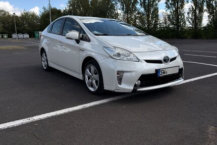 Toyota Prius 190.000 km 11.990 &euro; Dittelbrunn 97456