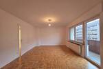 Großzügige 3 Zimmer Wohnung mit Balkon