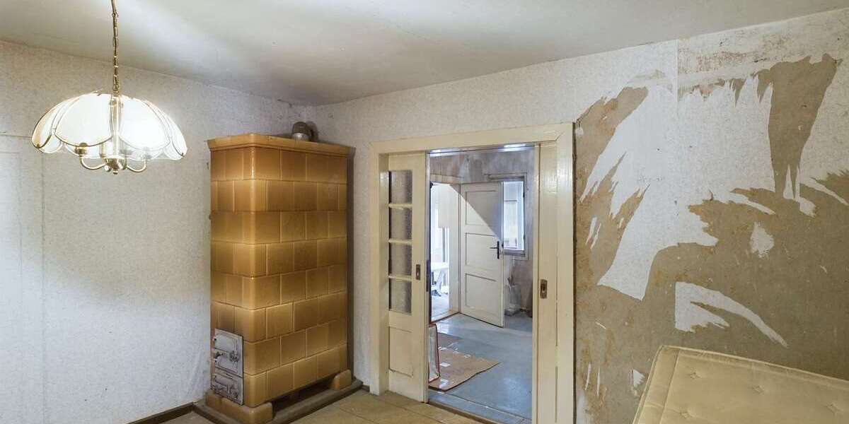 Einfamilienhaus mit viel Potenzial, großem Grundstück und vielseitig nutzbarem Nebengebäude - Einfamilienhaus Grimme Grimme | Angebot:25717453