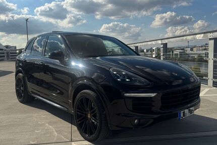 Porsche Cayenne 198.000 km 34.600 € Offenbach am main 63071