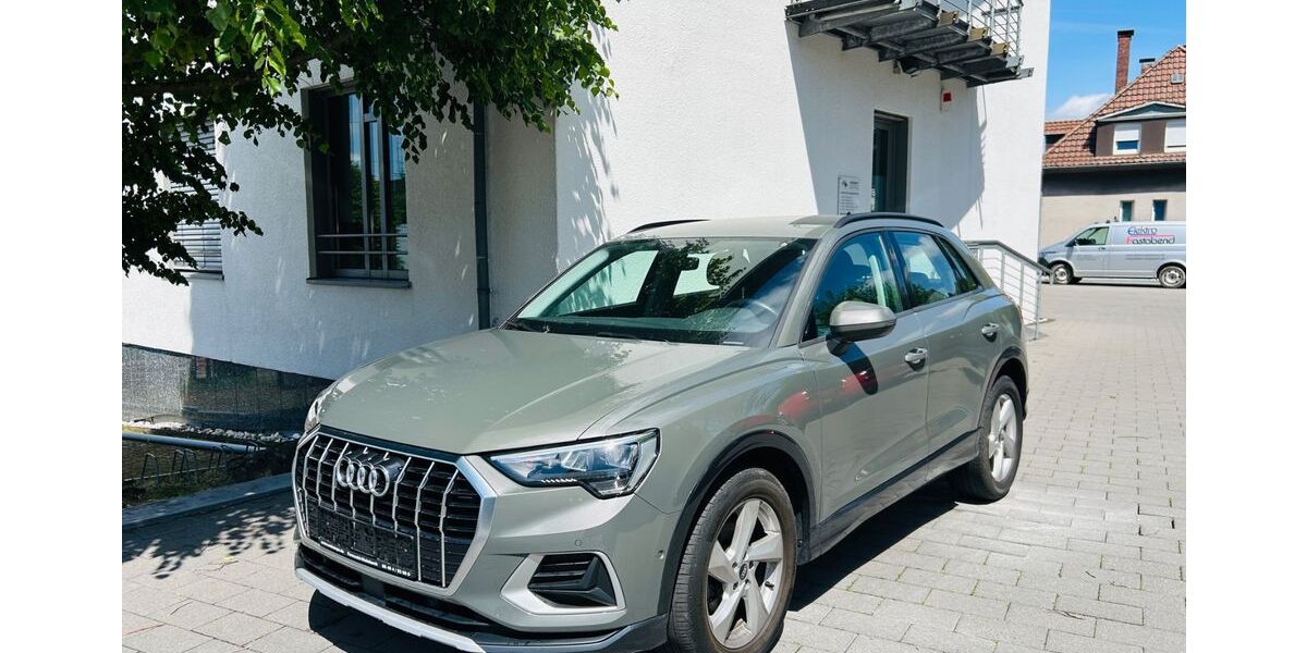 Audi Q3 92.000 km 24.900 &euro; Bielefeld 33647