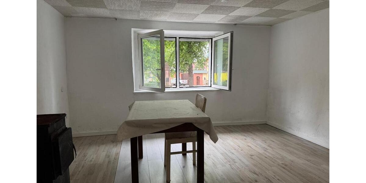 Einfamilienhaus An der Schmücke - 4 Zimmer, 110 m&sup2;, 49.000&euro; | Angebot:27018006