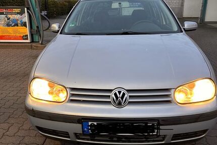 VW Golf 97.772 km 3.200 € Ahrensburg 22926