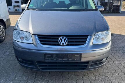 VW Touran 227.245 km 780 &euro; Büdelsdorf 24782