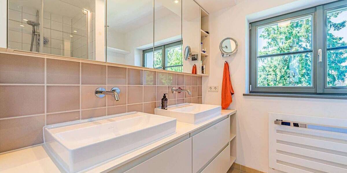 Etagenwohnung Frankfurt am Main Praunheim - 4 Zimmer, 125 m&sup2;, 3.500&euro; | Angebot:26824535