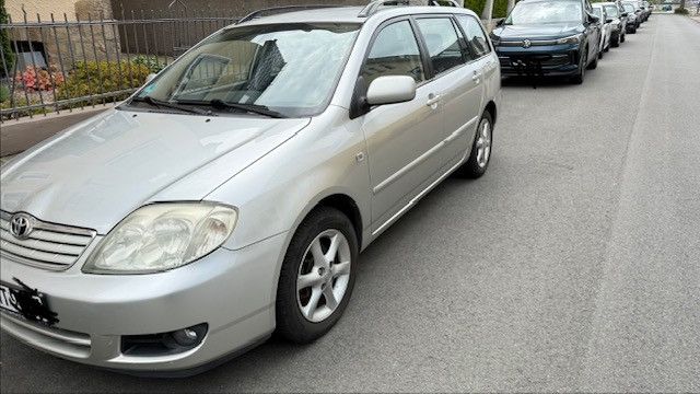Toyota Corolla 234.000 km 3.500 &euro; Herford 32051