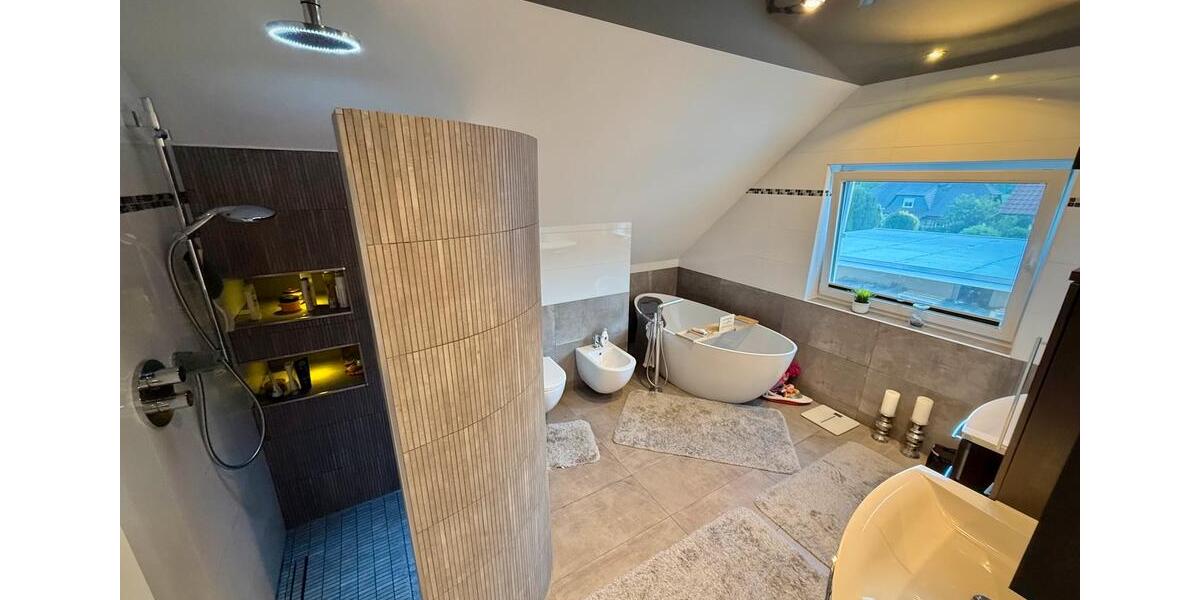Einfamilienhaus Stadtallendorf - 5 Zimmer, 287 m&sup2;, 525.000&euro; | Angebot:27079846