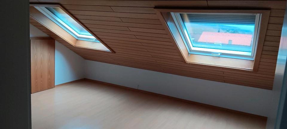 Dachgeschoßwohnung Haigerloch - 3 Zimmer, 70 m&sup2;, 700&euro; | Angebot:24476839