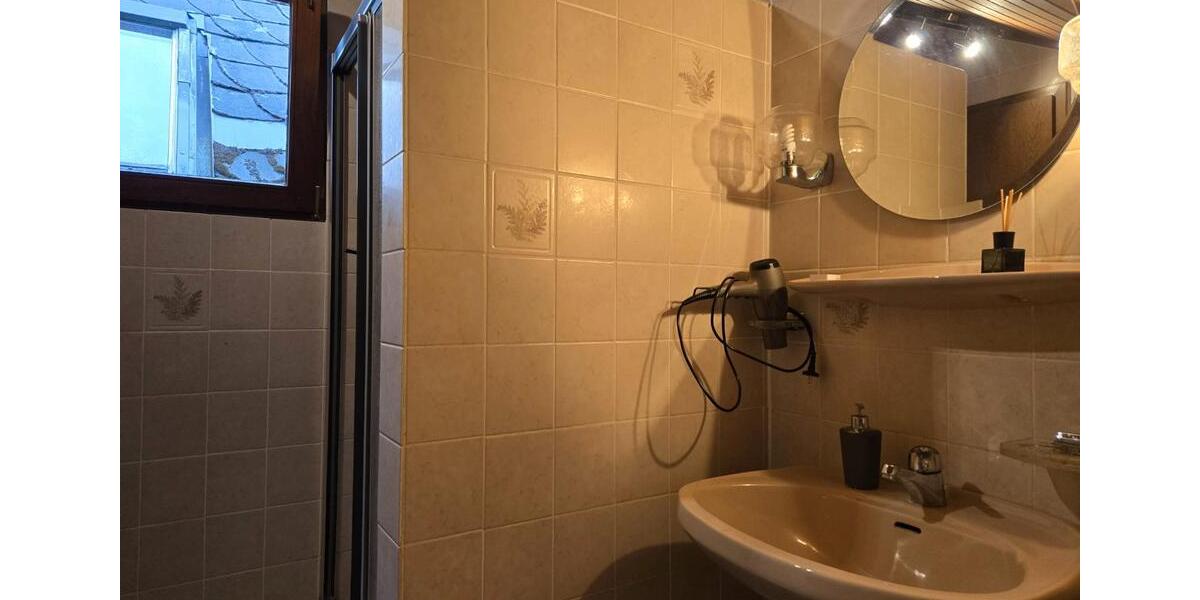Etagenwohnung Bad Honnef - 3 Zimmer, 92 m&sup2;, 990&euro; | Angebot:26399101
