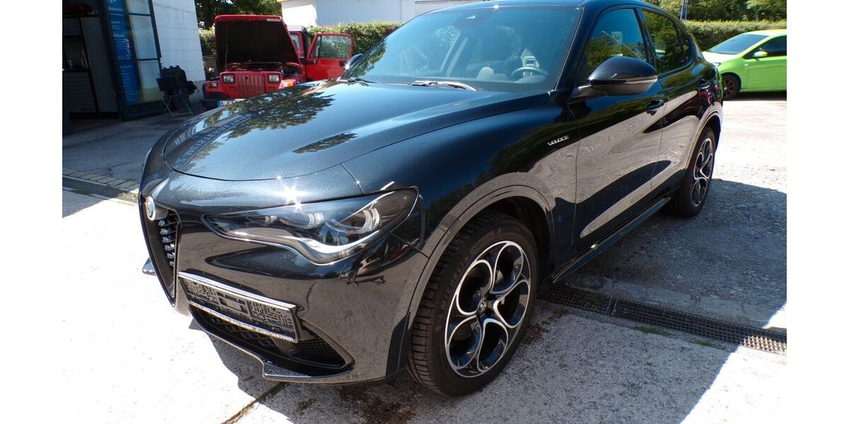 Alfa Romeo Stelvio 29.000 km 31.900 &euro; Krailling bei München 82152