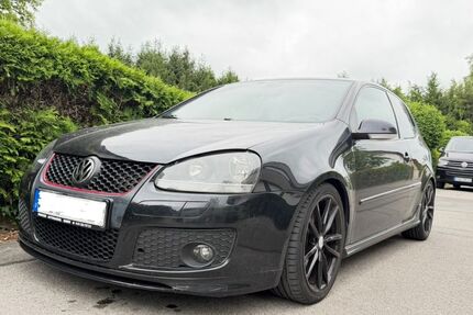 VW Golf 242.000 km 3.799 &euro; Seefeld 82229
