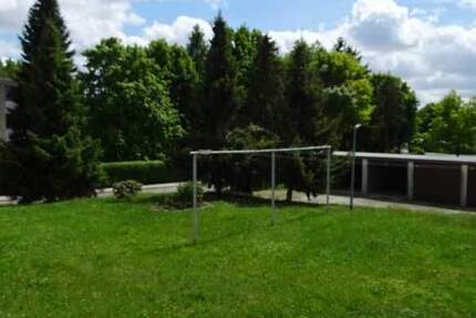 Saniert und möbliert - 3-Zimmer-Eigentumswohnung mit Balkon im Hochparterre in Hohenleuben zu verkaufen 3 zimmer