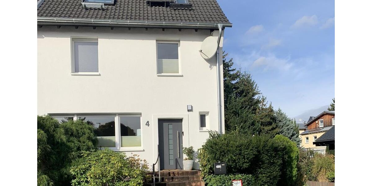 Moderne Immobilie (Doppelhaushälfte) in Siegburg-Deichhaus 5 zimmer