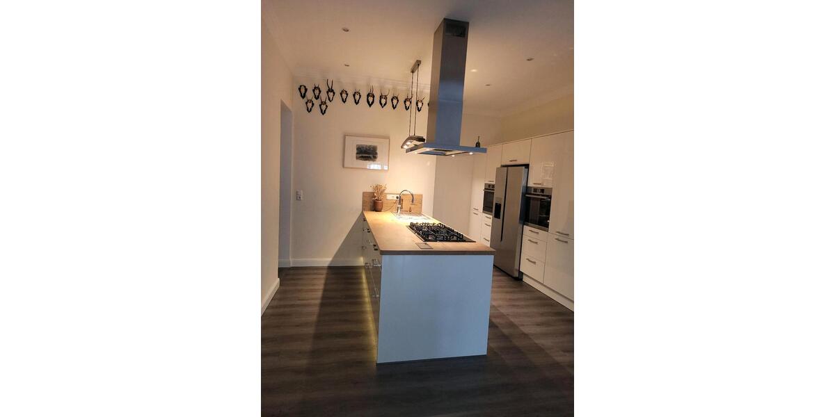 Etagenwohnung Ihlow - 5 Zimmer, 170 m&sup2;, 1.900&euro; | Angebot:25397264